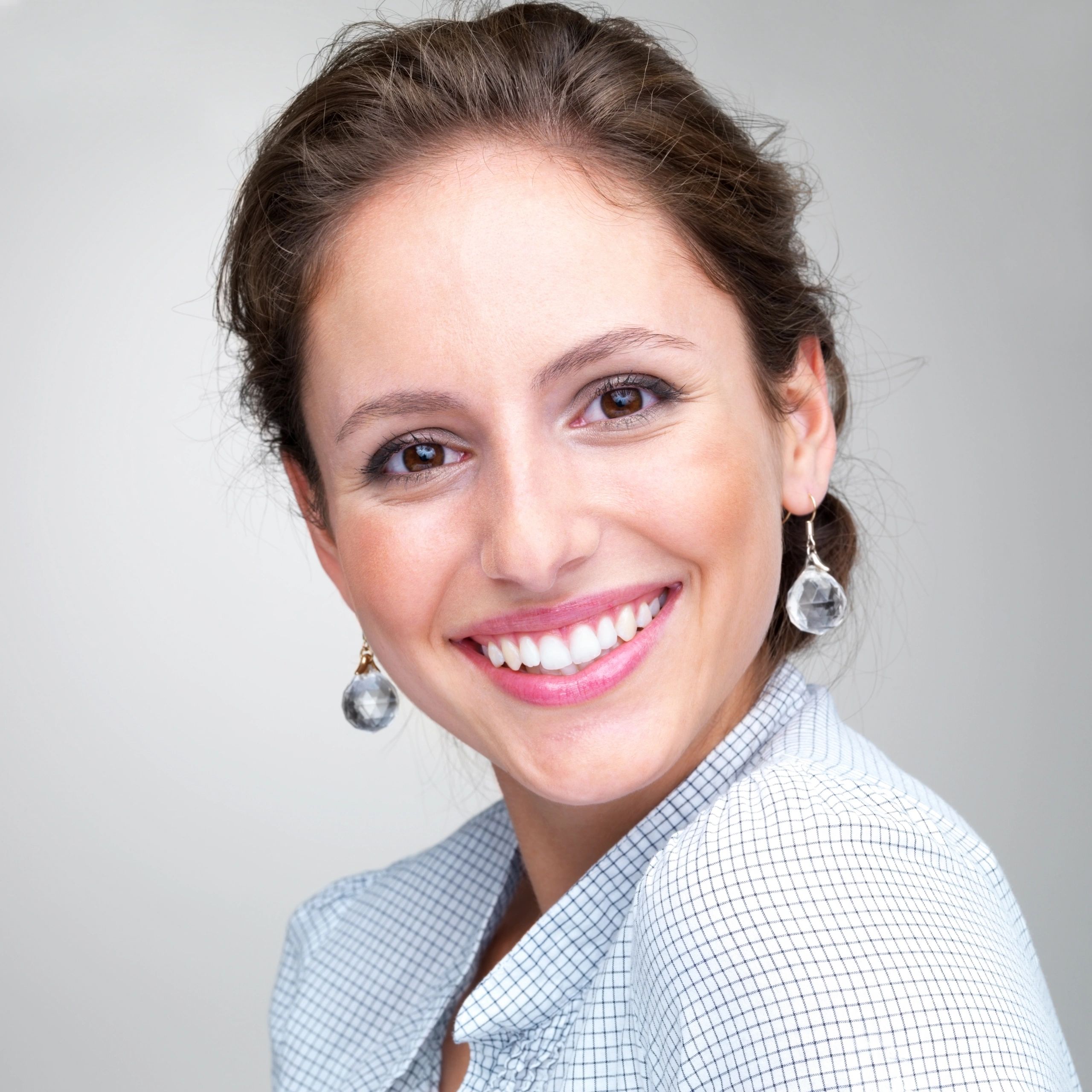 testimonial portrait smiling